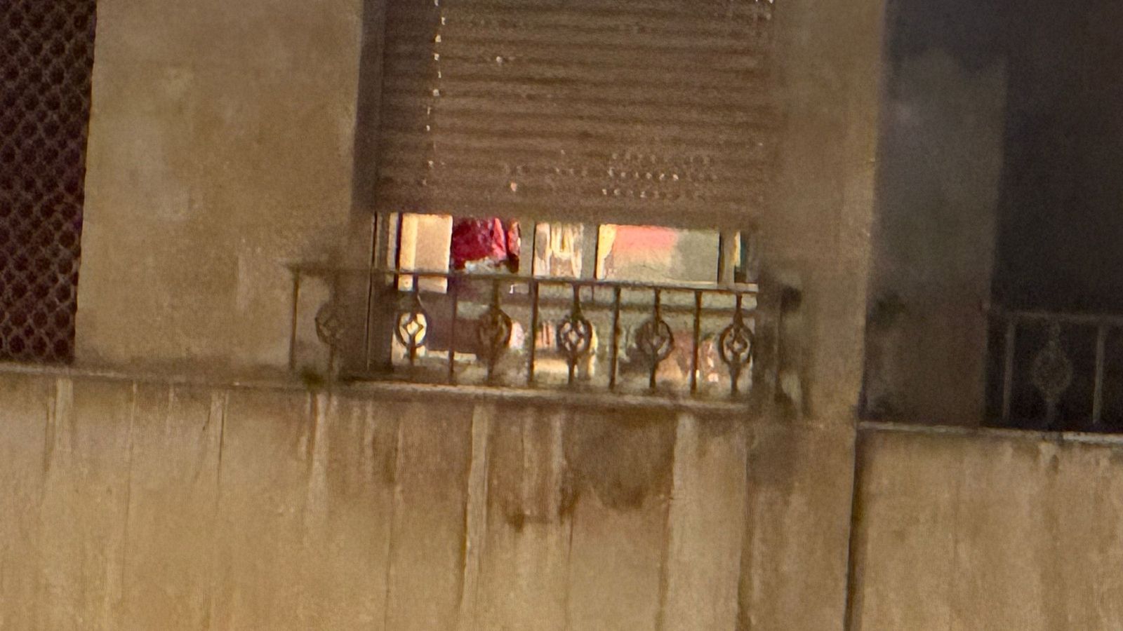 Bomberos de Salamanca, Policía Local, Policía Nacional y una ambulancia en el paseo de Carmelitas