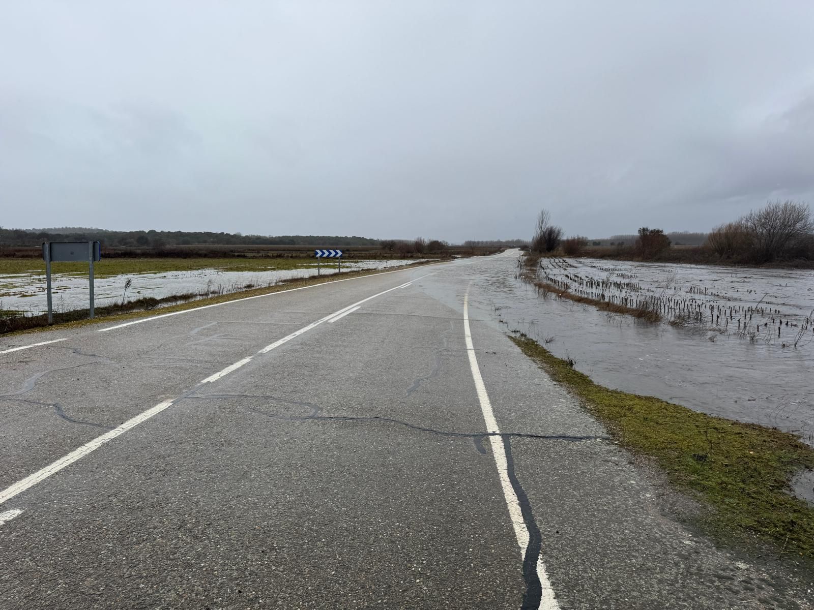la ZA-P-2547, que comunica Pumarejo y Calzadilla de Tera ayer