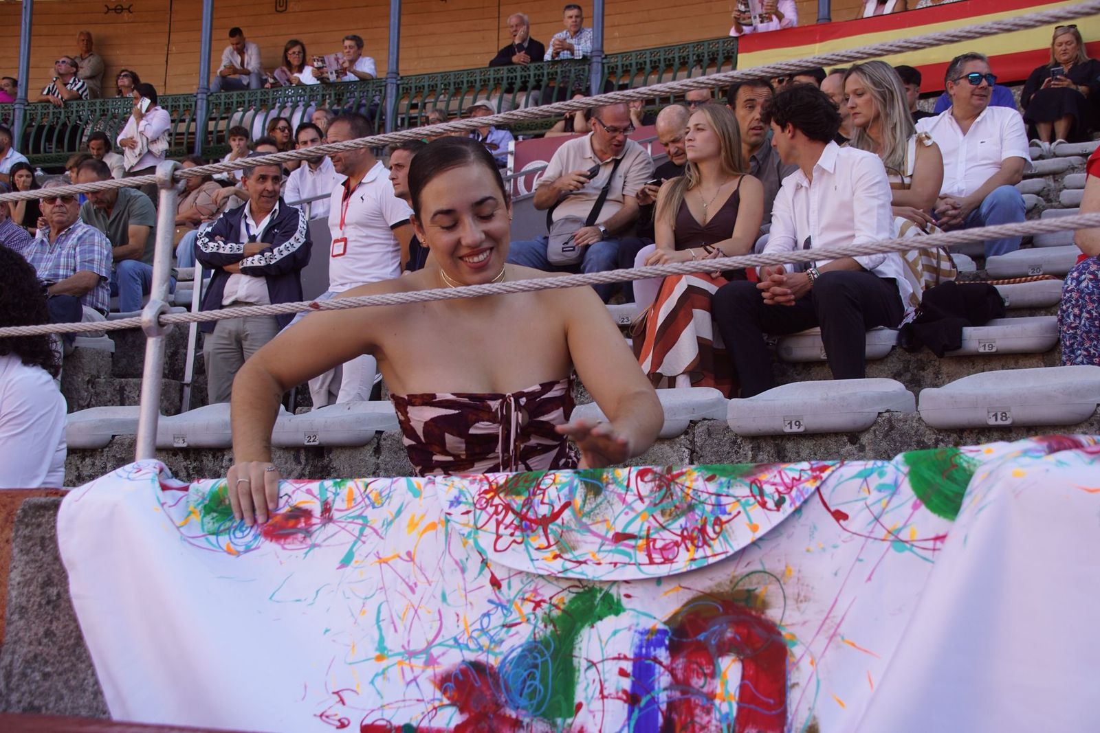 Así han vivido los salmantinos el primer festejo de la feria taurina 2025: imágenes del ambiente en los tendidos y en el patio de cuadrillas