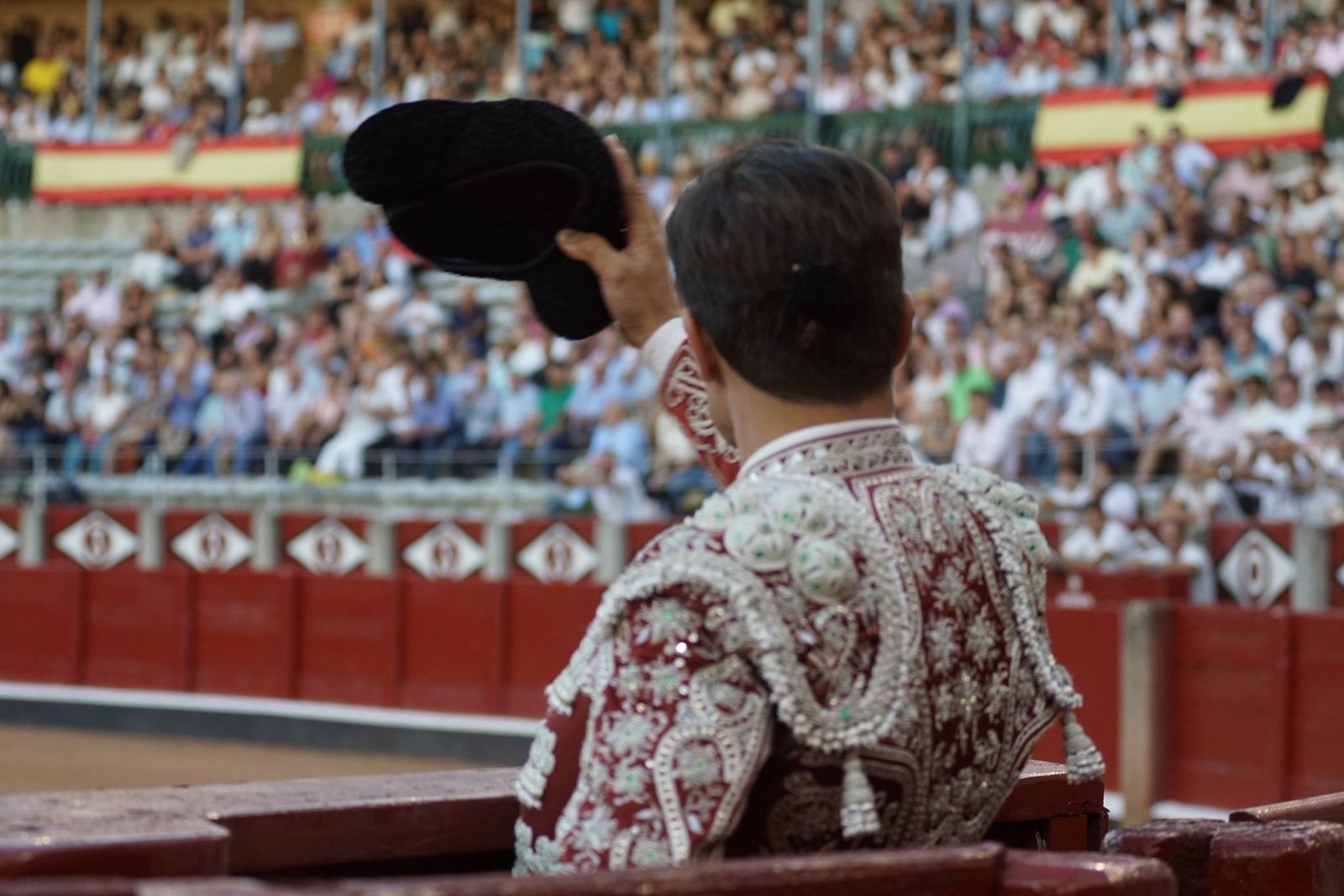 Emilio de Justo, Juan Ortega y Roca Rey inauguran el cartel de figuras en la feria de Salamanca: la corrida de Garcigrande en imágenes