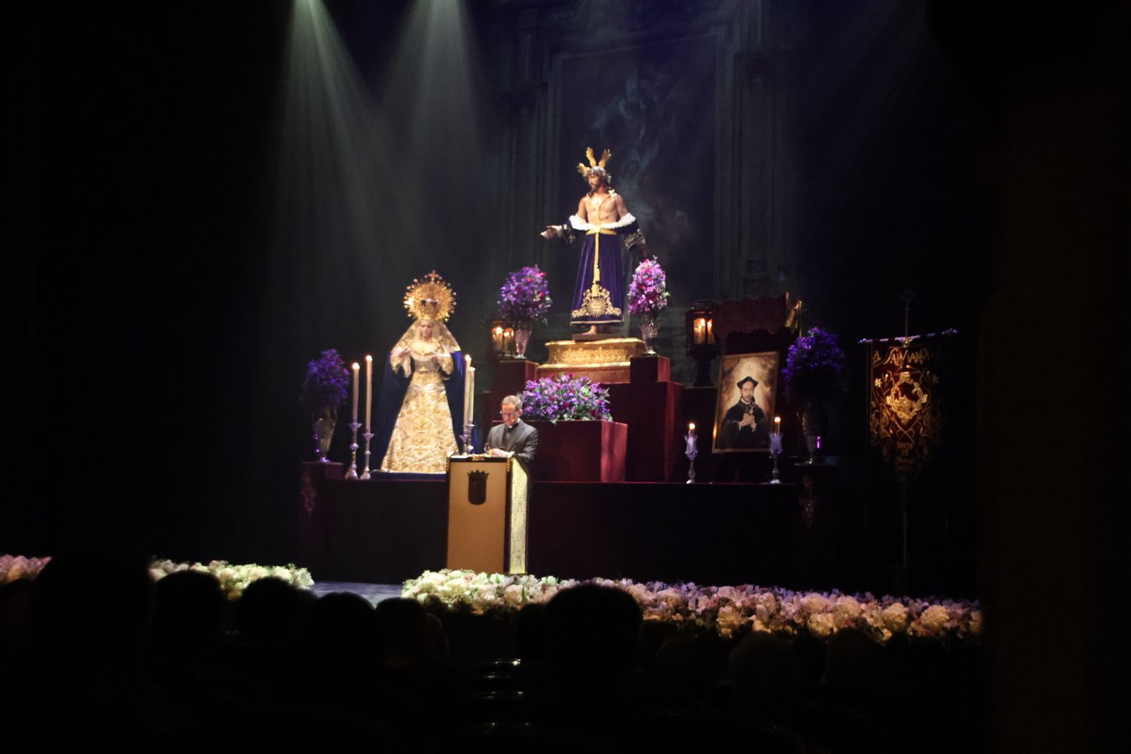 El pregón de la Semana Santa salmantina; con el jesuita Daniel Cuesta como pregonero