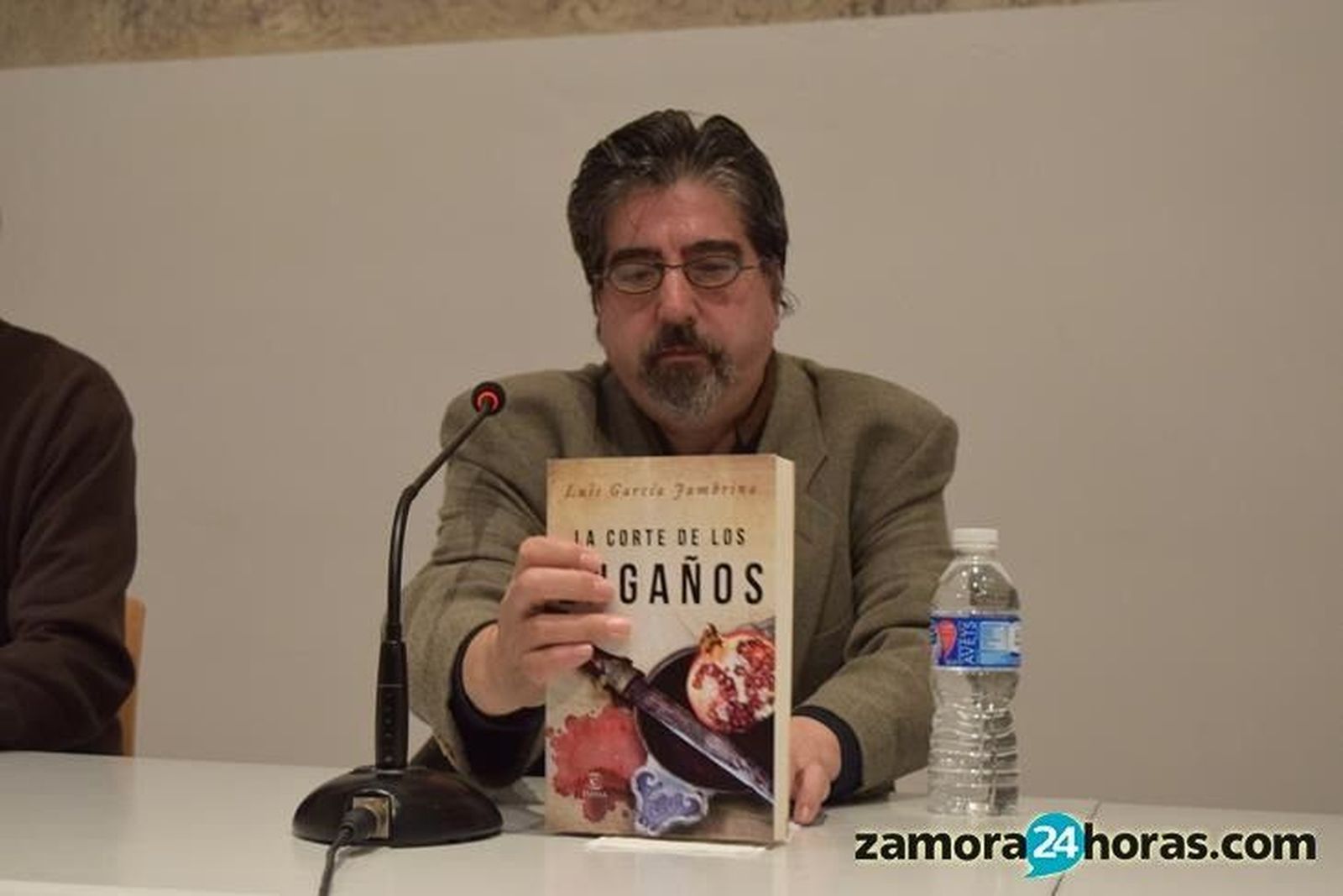 'La Corte de los Engaños', la nueva novela de Luis García Jambrina