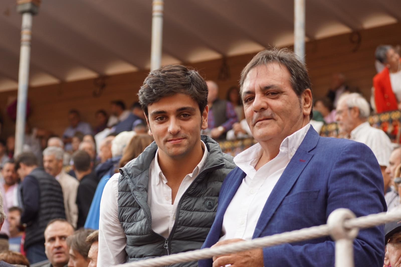 resumen-fotografico-del-ambiente-en-los-tendidos-de-la-glorieta-durante-la-corrida-de-garcigrande-20-de-septiembre-de-2024-foto-juanes-6