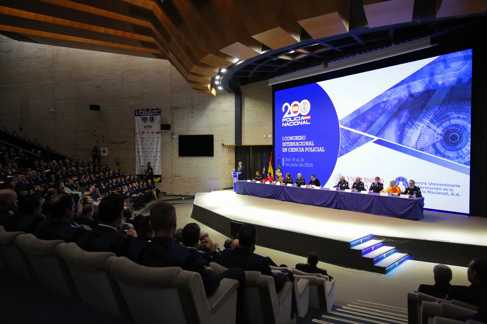 Clausura del primer grado en Estudios Policiales del Centro Universitario de Formación de la Policía Nacional