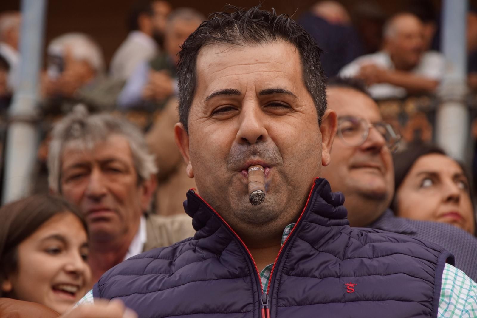 ambiente-en-el-patio-de-cuadrillas-de-la-glorieta-para-ver-a-sergio-galan-diego-ventura-y-guillermo-hermoso-de-mendoza-21-de-septiembre-de-2024-fotos-juanes-20