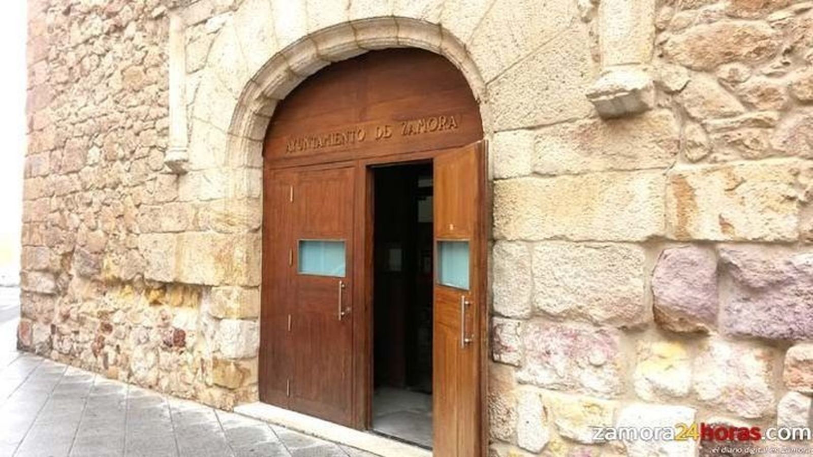 El Palacio de la Alhóndiga.