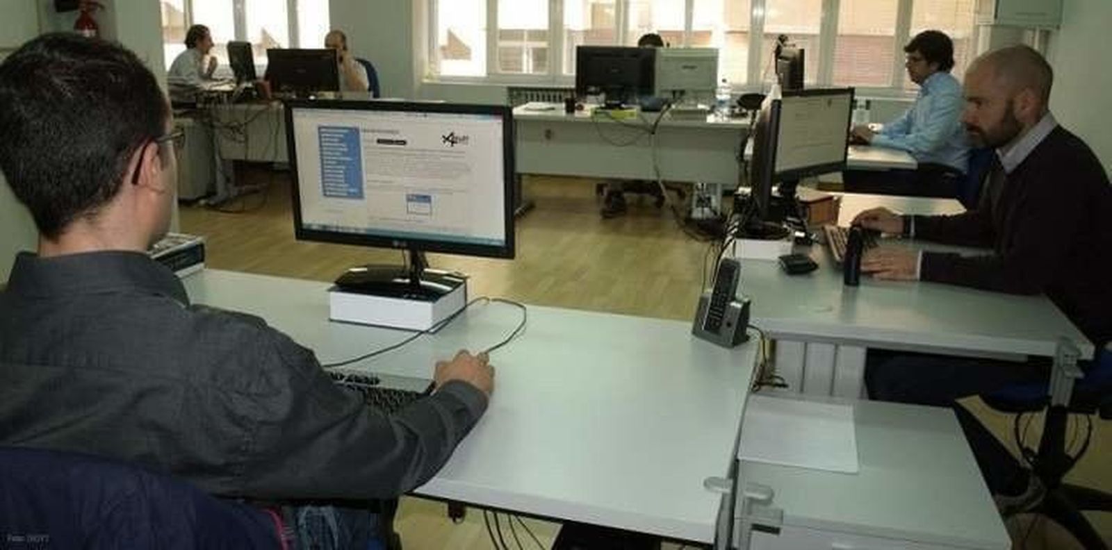 La Junta subvenciona a los agentes económicos y sociales para realizar estudios sobre la competitividad empresarial