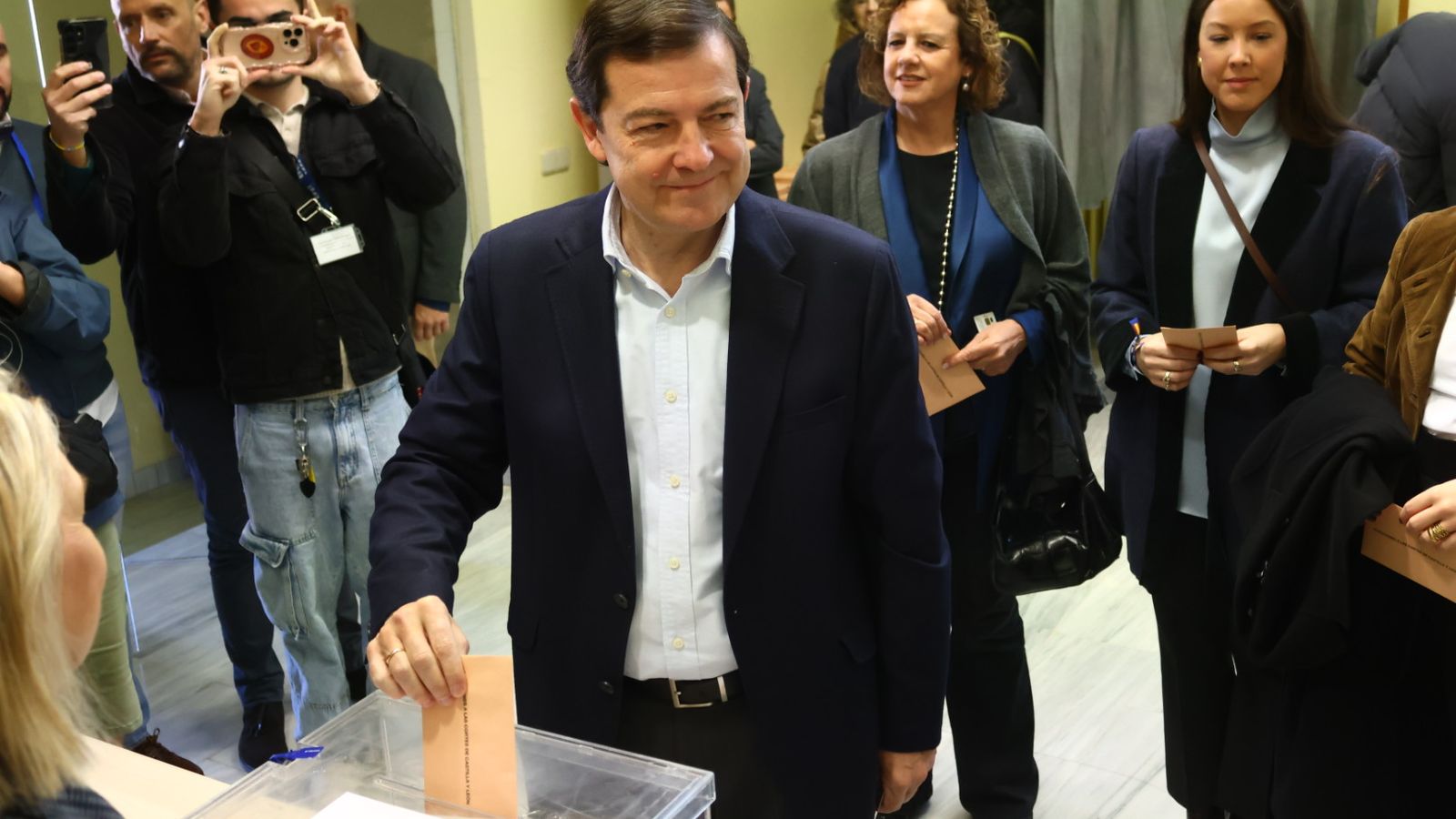 Votación de Alfonso Fernández Mañueco