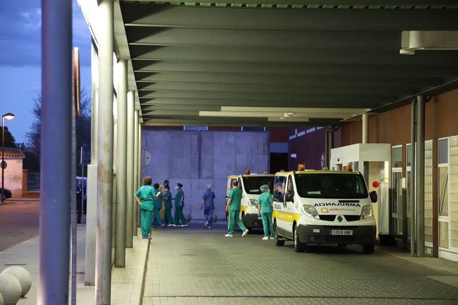 Coronavirus ambulancia hospital epi casos (4)
