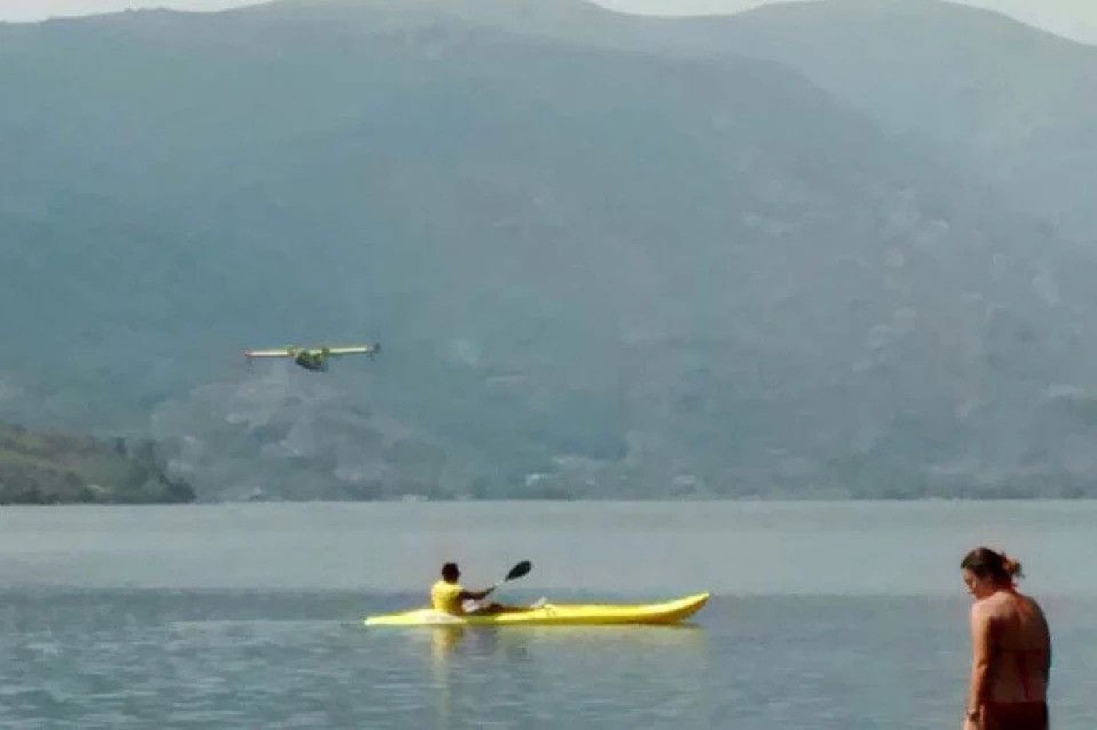 Hidroavion incendio lago sanabria