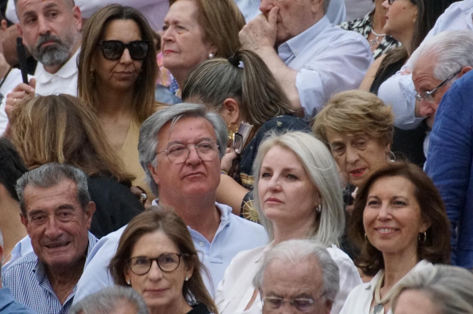 Gran ambiente en La Glorieta para la tarde de toros de Morante de la Puebla, Ismael Martín y Marco Pérez