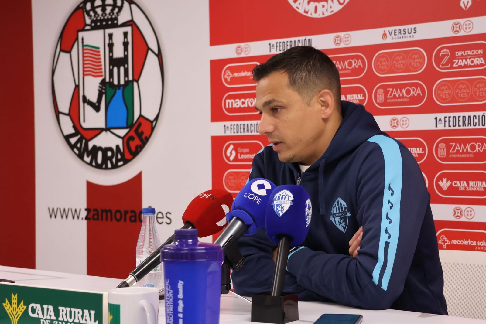 Dani Llácer en rueda de prensa