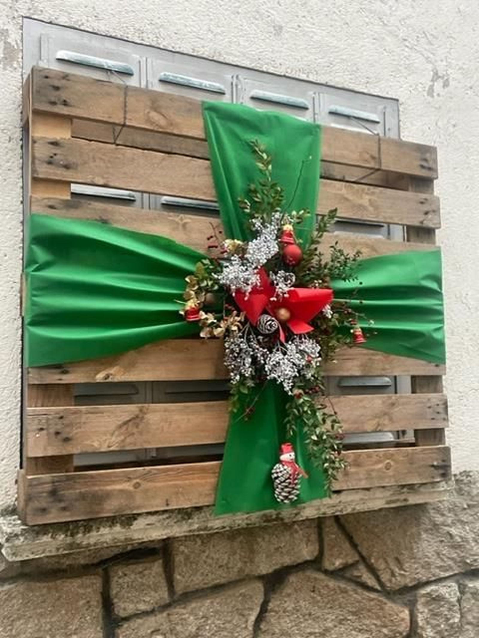 a-a-f-decoracion-navidena-en-una-vivienda-de-san-feliz-de-los-gallegos-6