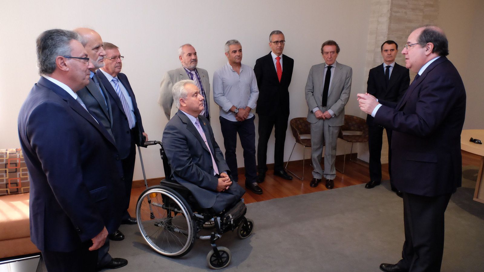 La Junta nombra al secretario general de la Presidencia Comisionado para las Víctimas del Terrorismo