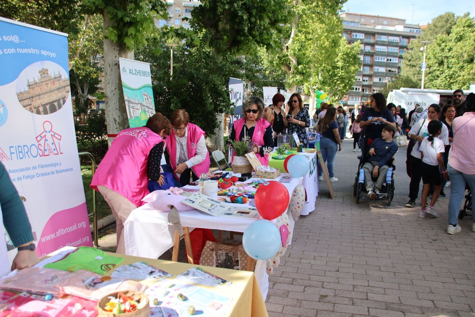Octava edición de la feria de entidades de voluntariado 'Salamanca nos movemos'