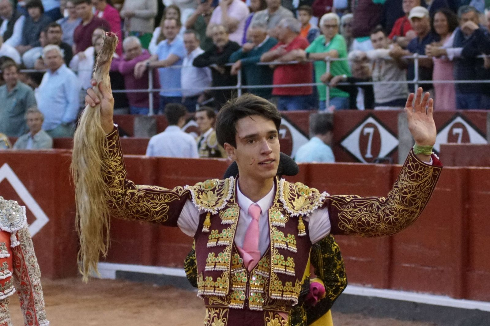 Clase práctica con alumnos de la Escuela de Tauromaquia de Salamanca (Diego Mateos, Noel García y Álvaro Rojo con erales de Esteban Isidro)