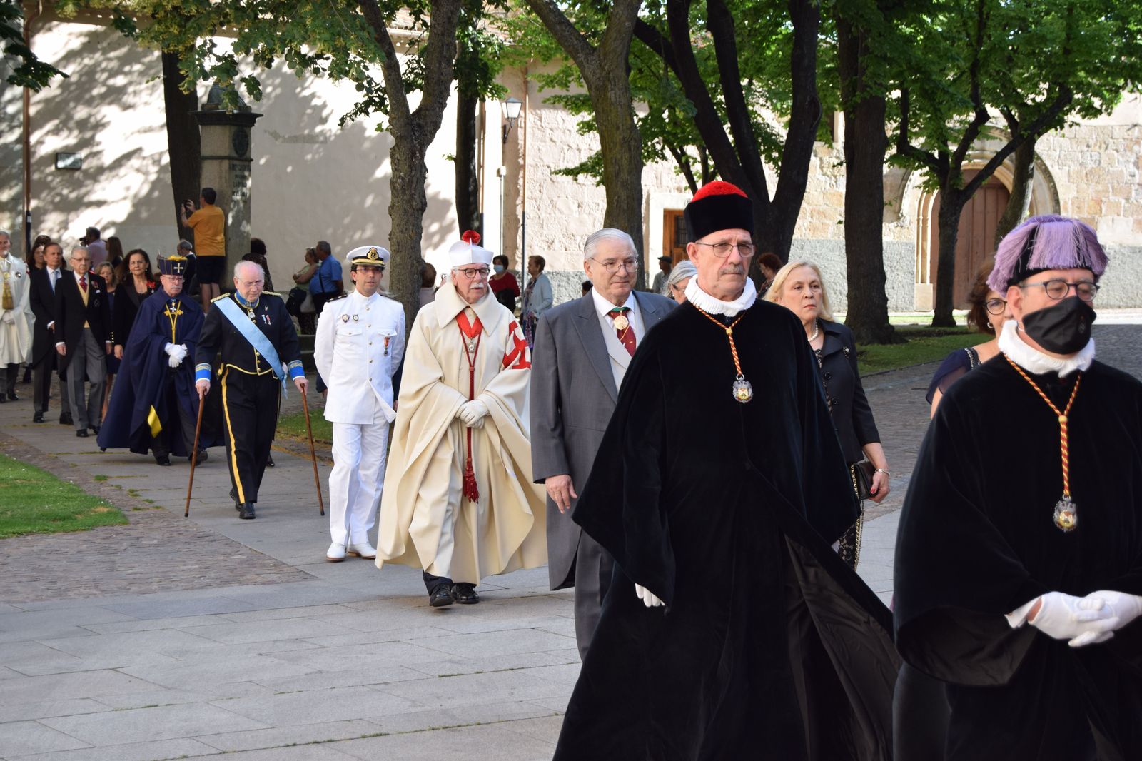 la-real-cofradia-de-caballeros-cubicularios-recibe-a-sus-nuevos-miembros-5
