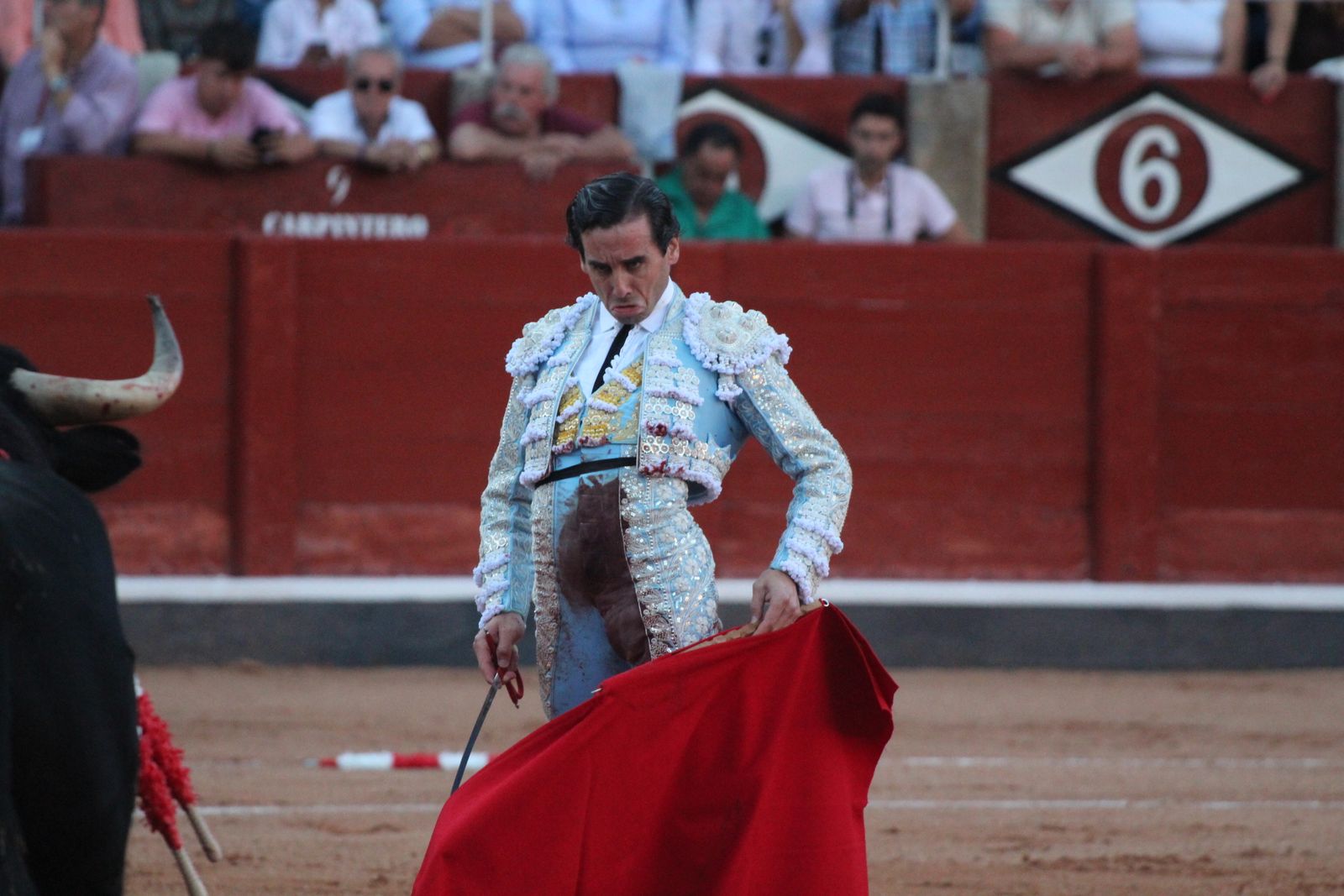Emilio de Justo, Juan Ortega y Roca Rey inauguran el cartel de figuras en la feria de Salamanca: la corrida de Garcigrande en imágenes