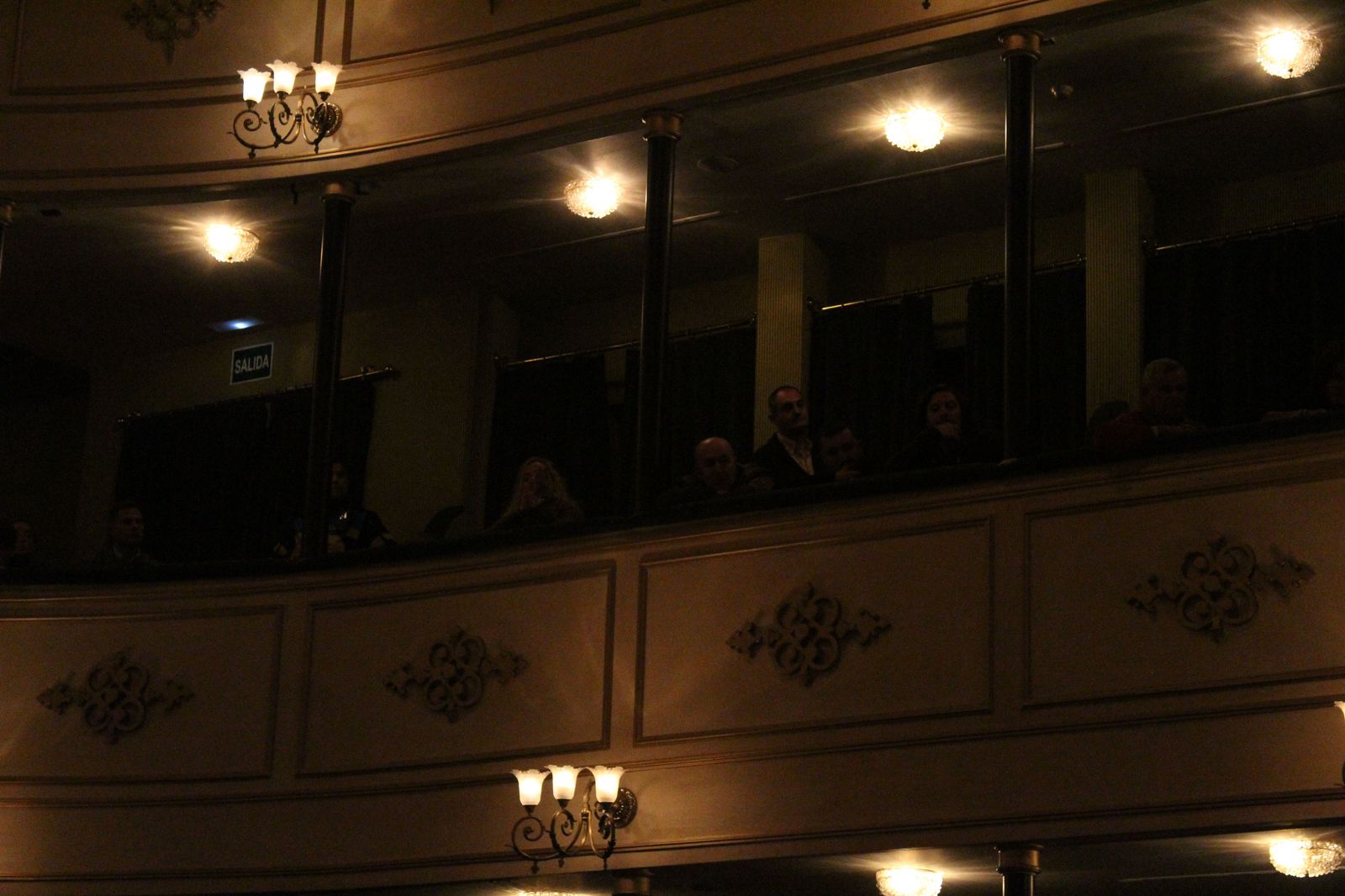 entrega-de-medallas-de-reconocimiento-a-la-policia-local-24