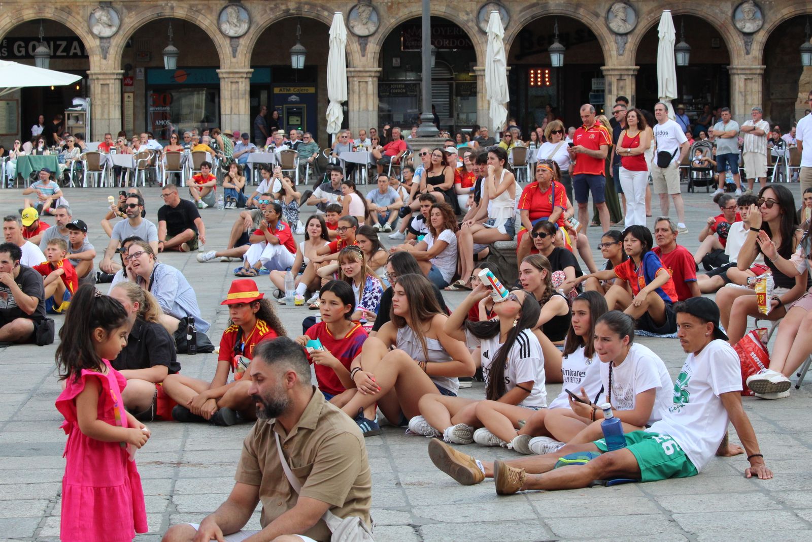Final de la Eurocopa femenina 2025, vivida en la Plaza Mayor de Salamanca