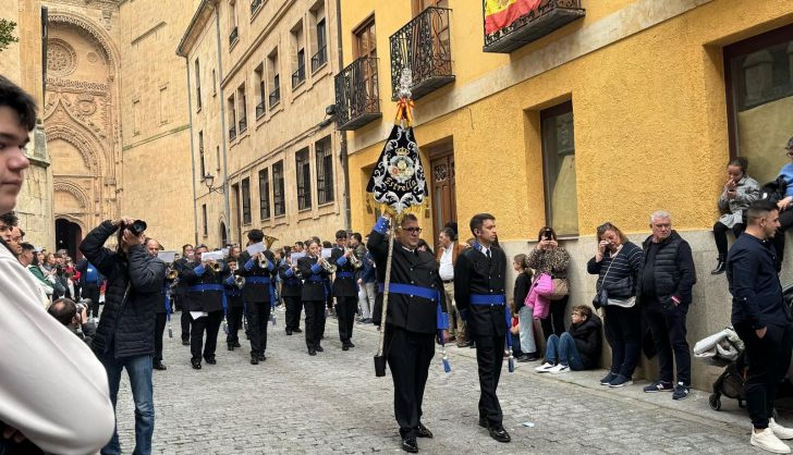 La Hermandad de Nuestro Padre Jesús del Perdón sale a la calle en este Domingo de Ramos (4)