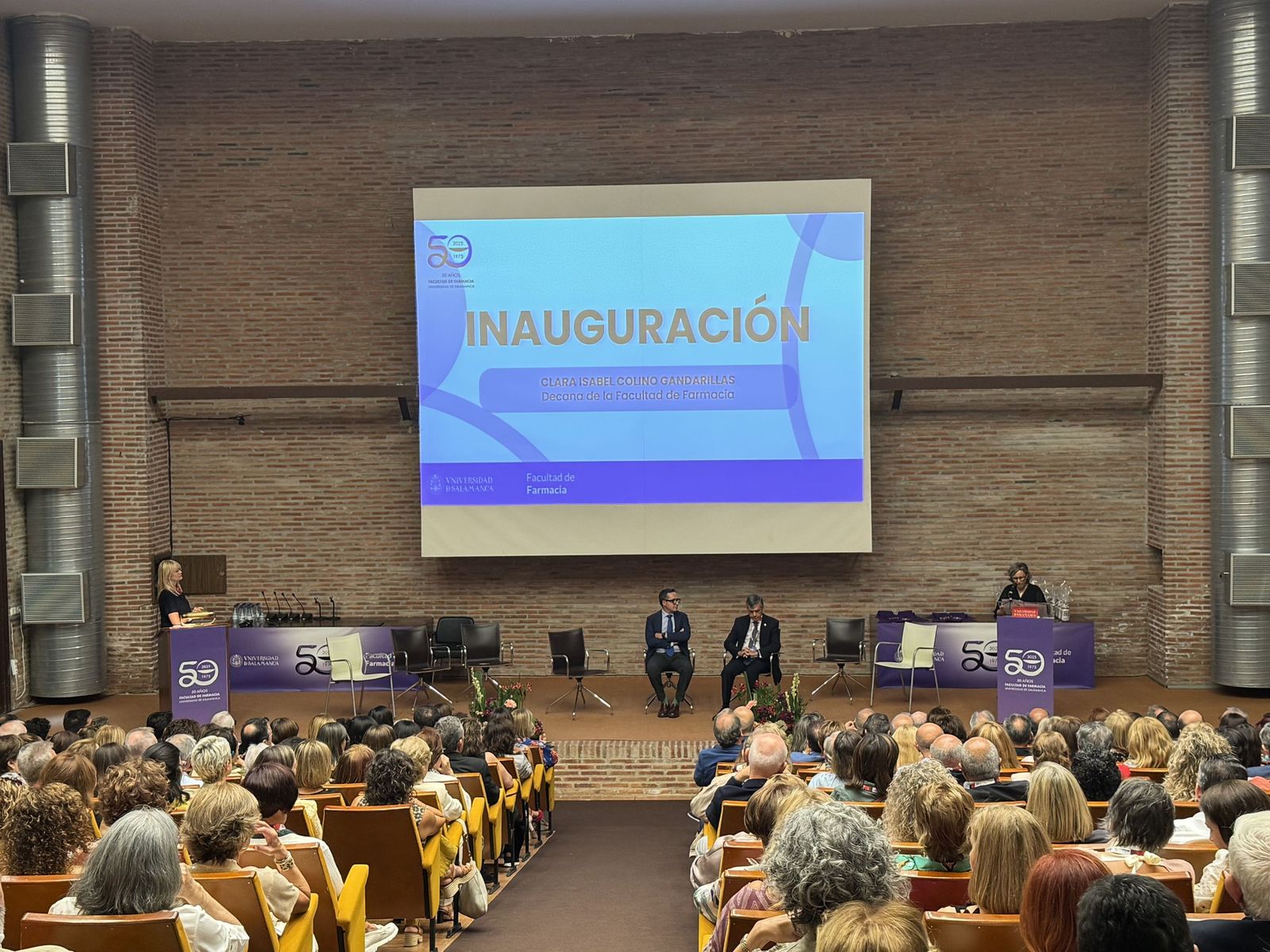 Alumni-USAL celebra el 50º aniversario de la Facultad de Farmacia