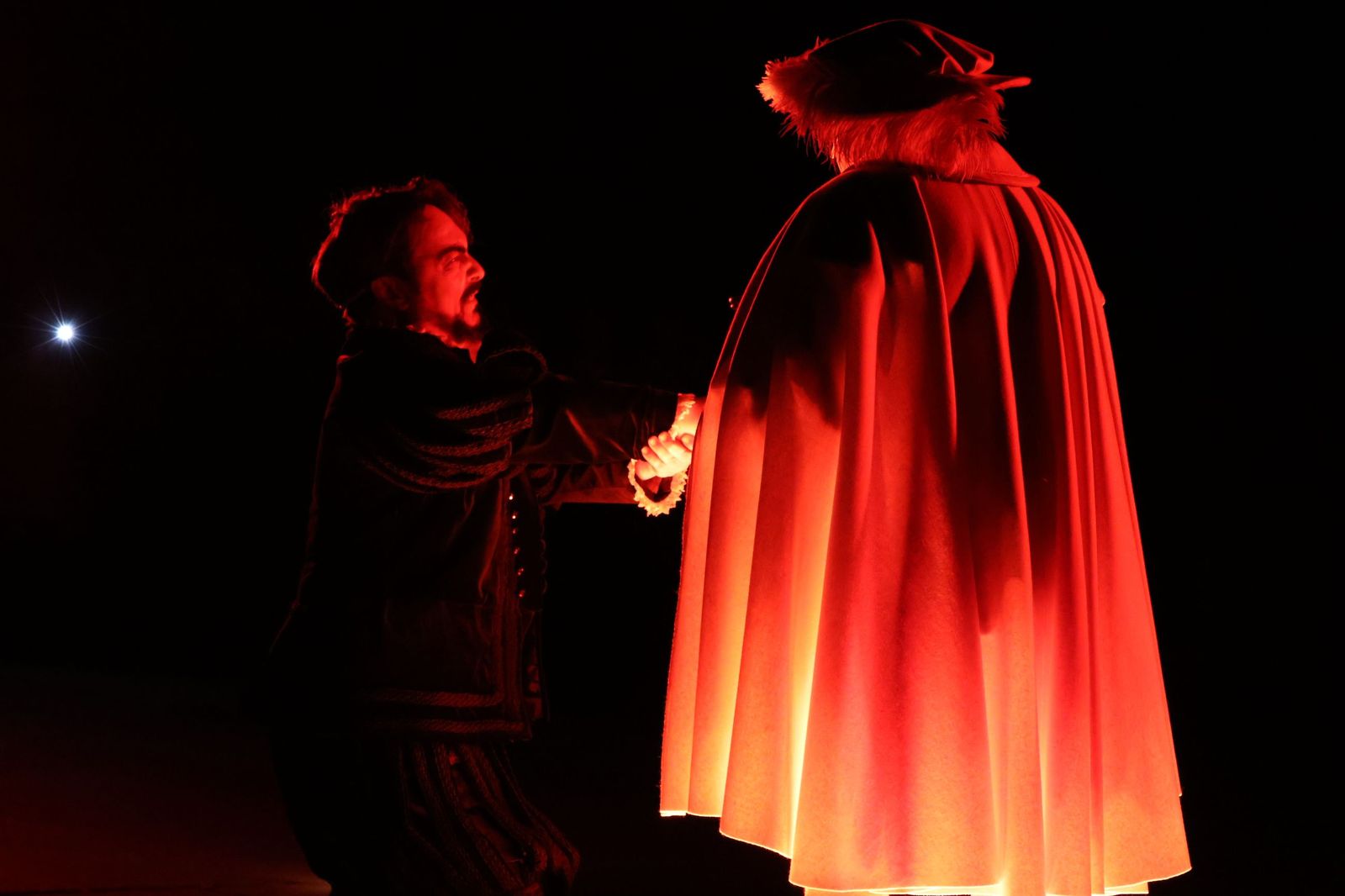 GALERÍA | Don Juan Tenorio cierra temporada en el Cementerio de San Atilano