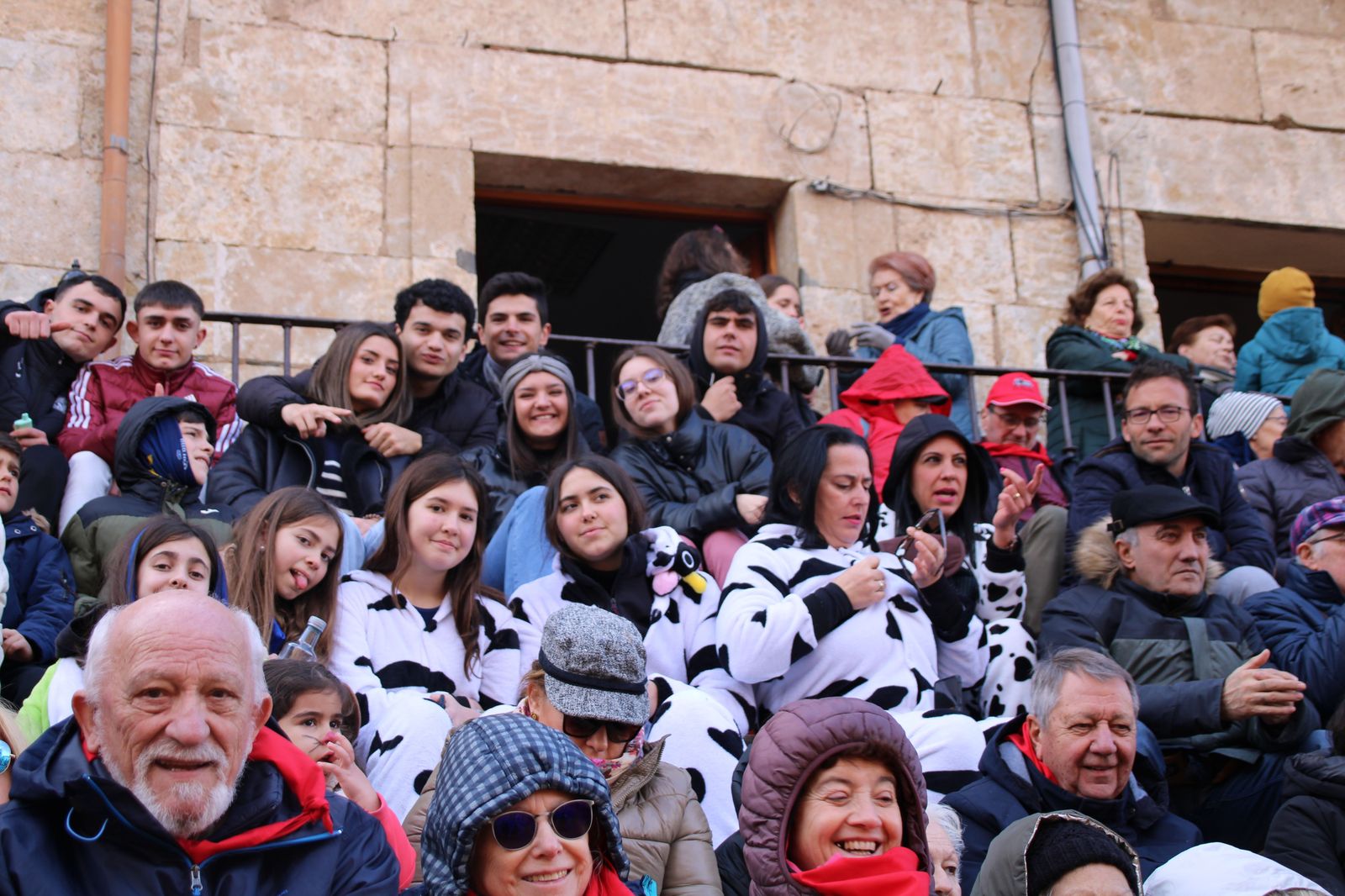 ambiente-durante-el-encierro-urbano-de-ciudad-rodrigo-sabado-10-de-febrero-fotos-s24h-73