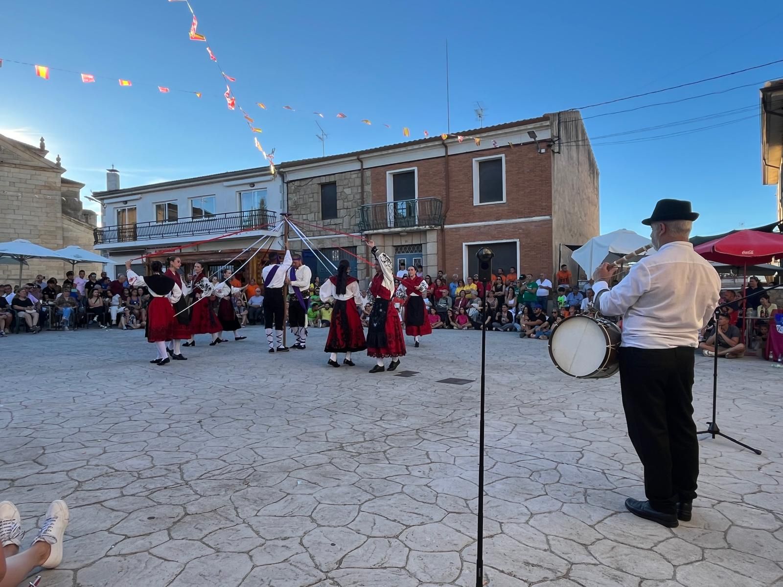 Bajada del Cristo a la ermita Barruecopardo (11).jpeg
