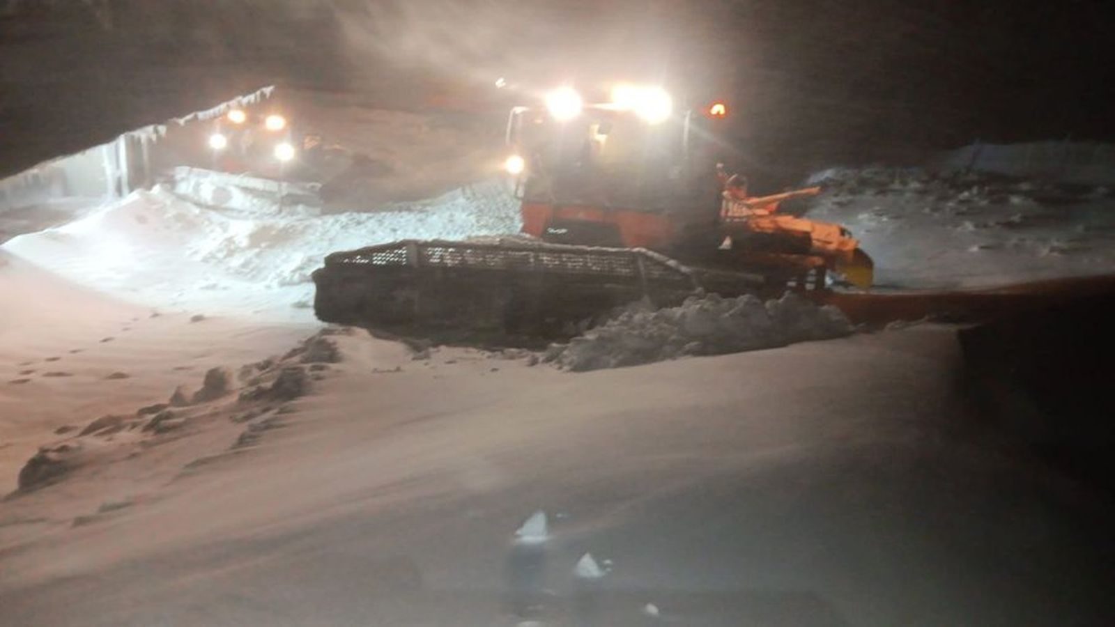 Quitanieves en La Covatilla, Béjar