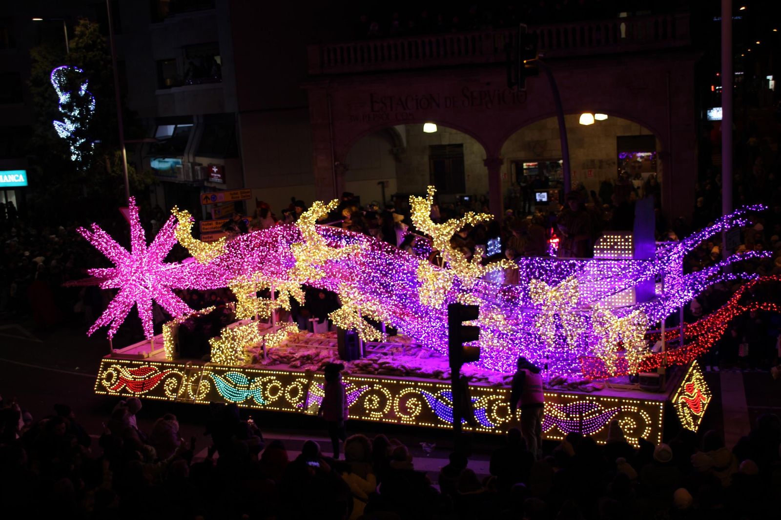 Los Reyes Magos recorren las calles de Salamanca en la Cabalgata 2026