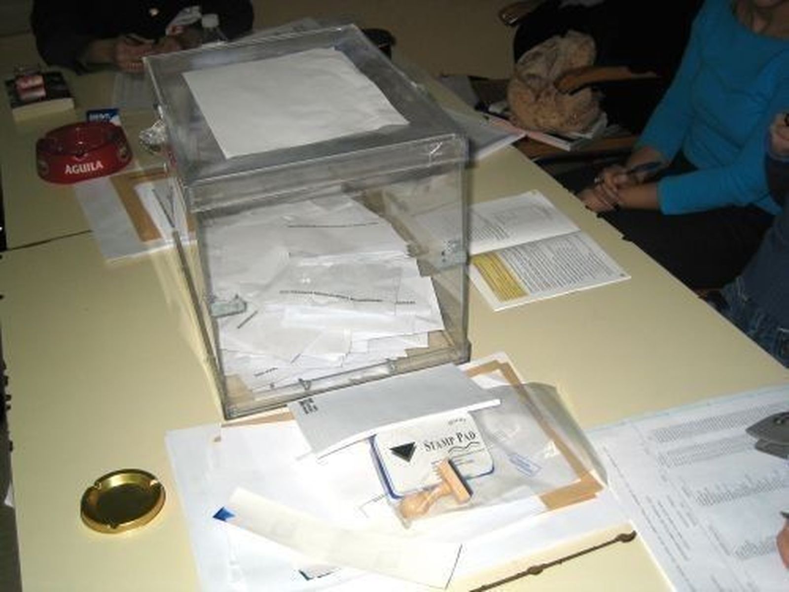 Descienden un 73% los residentes en el extranjero que solicitan votar en las elecciones europeas