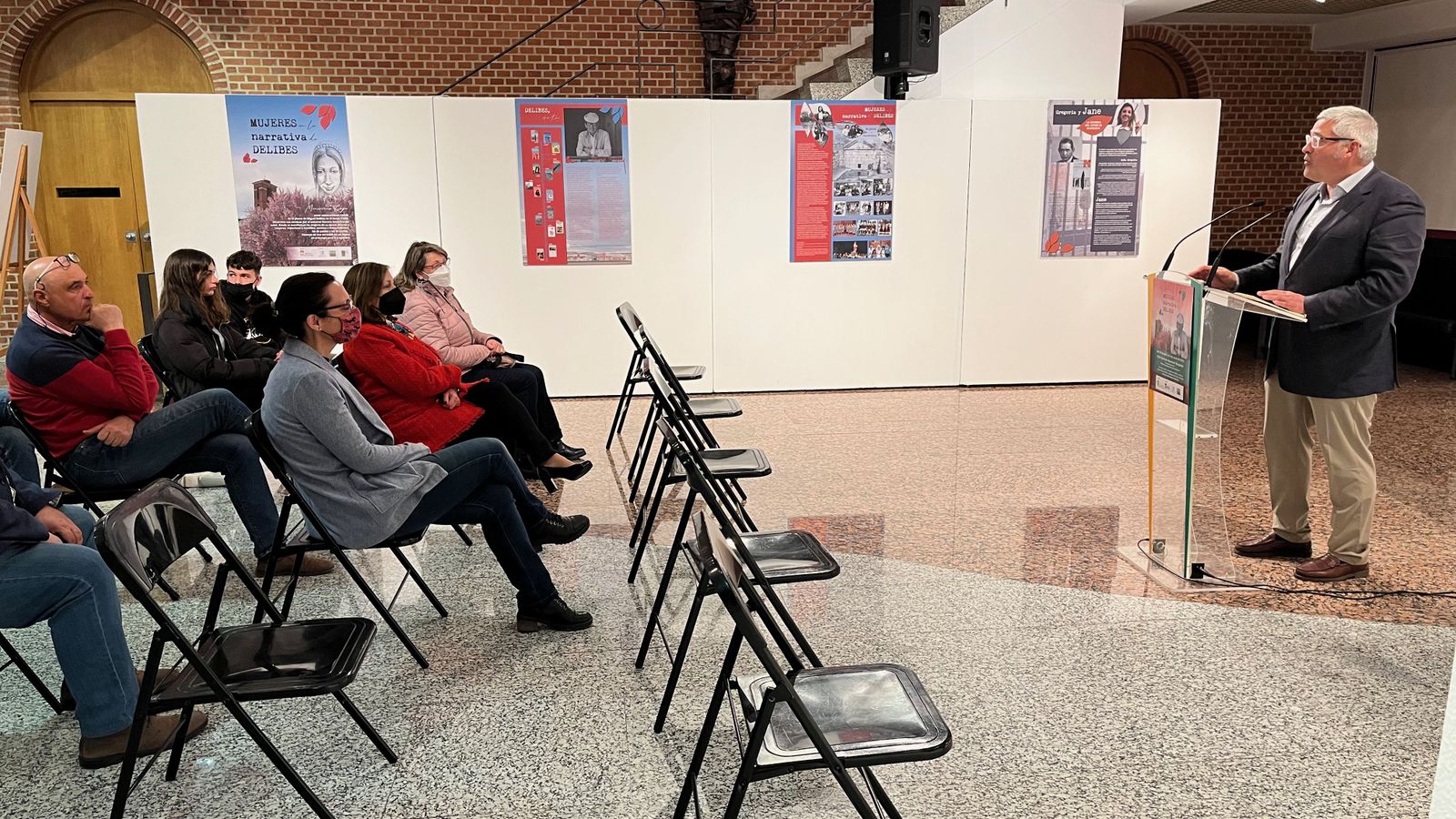 Una exposición ha abierto la programación del Mes Delibes en Peñaranda