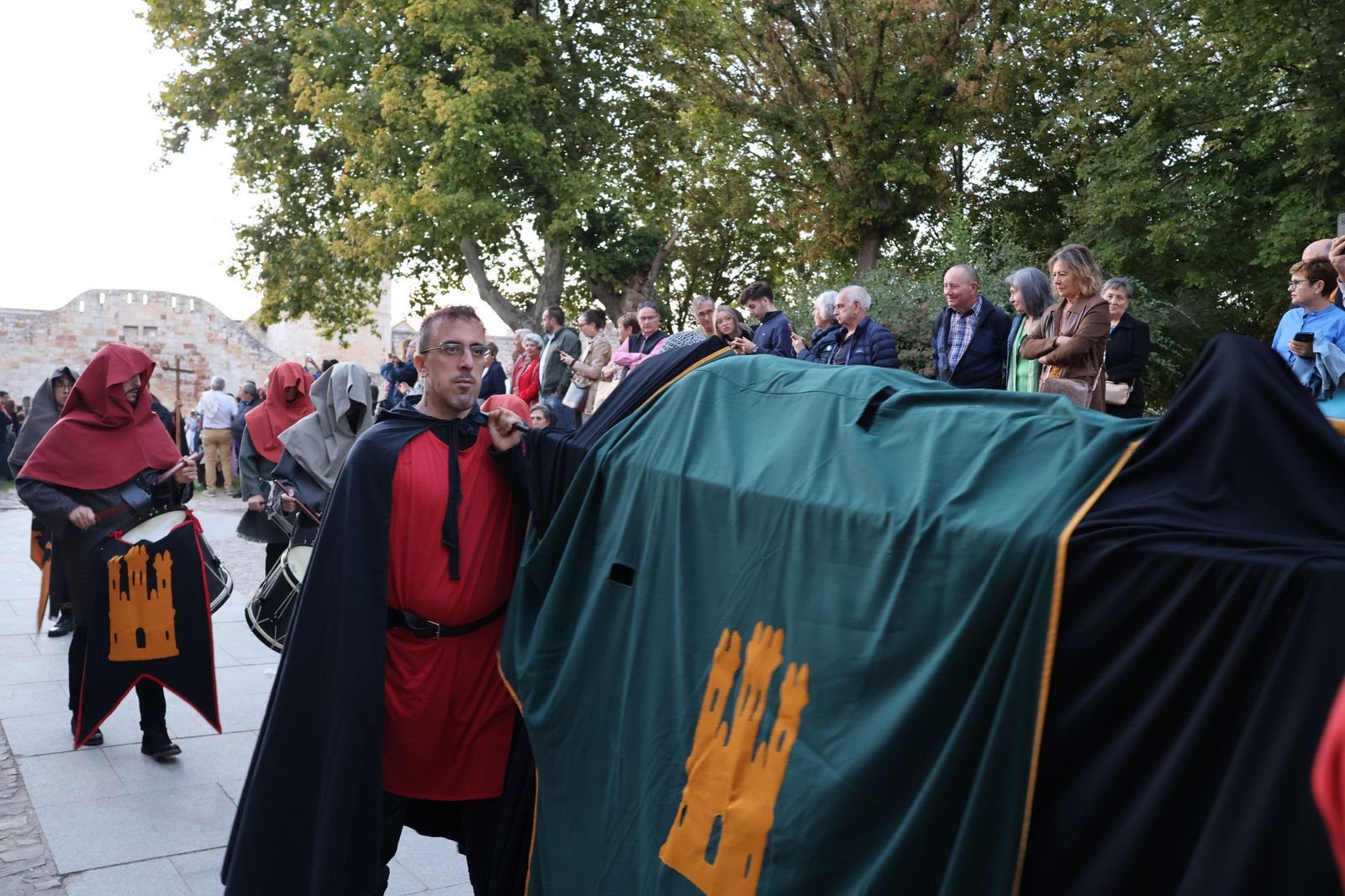 Desfile del entierro de los Hijos de Arias Gonzalo