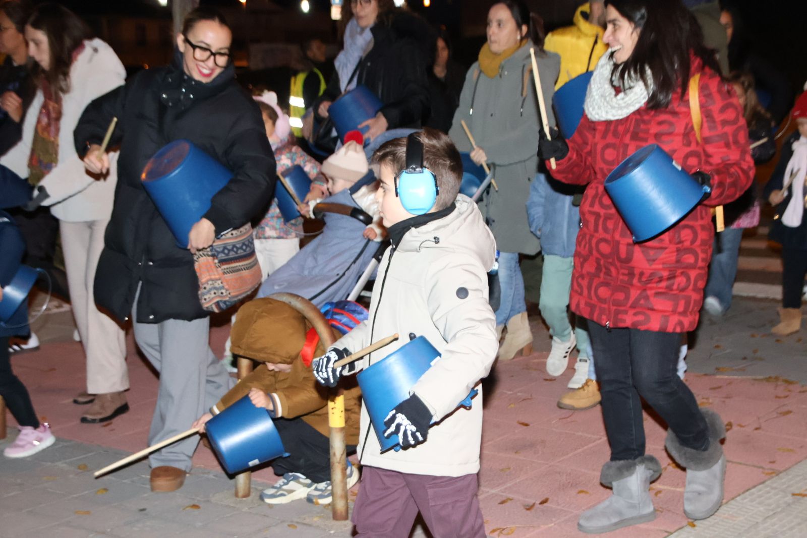 Pasacalles, batucada día Santa Cecilia