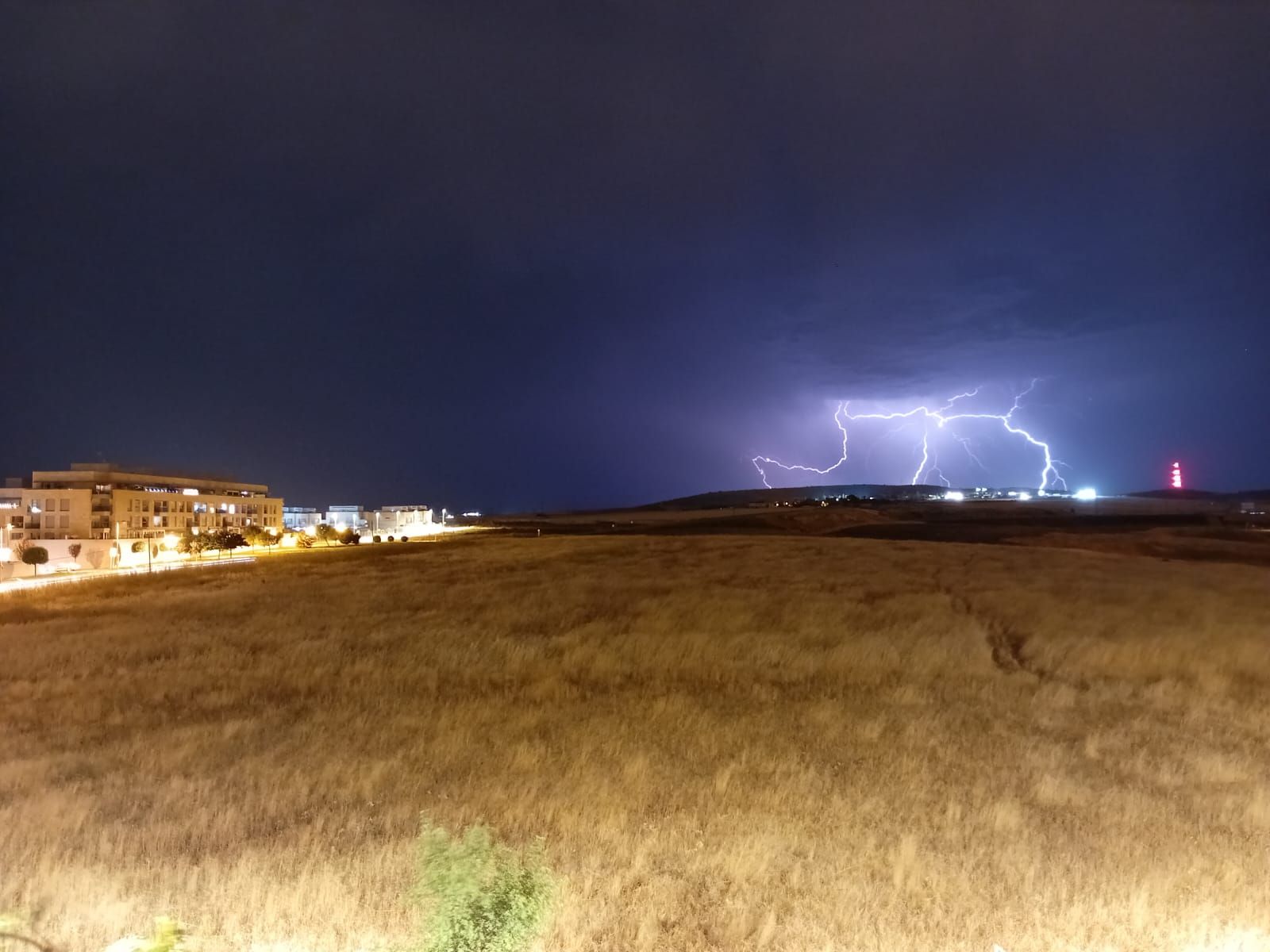 Rayos en el cielo de Salamanca