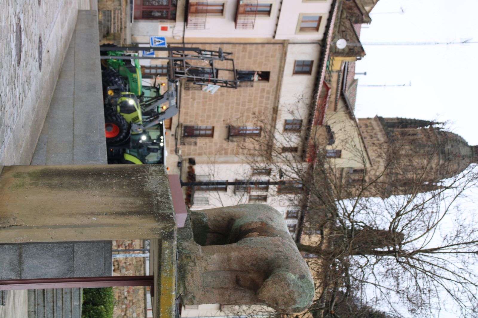 En imágenes la marcha con tractores y vehículos de campo en Salamanca en protesta contra Mercosur