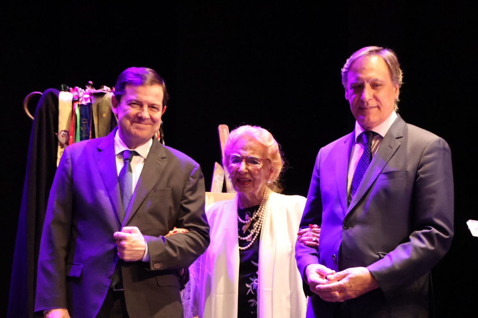 Salamanca rinde homenaje a Pilar Fernández Labrador