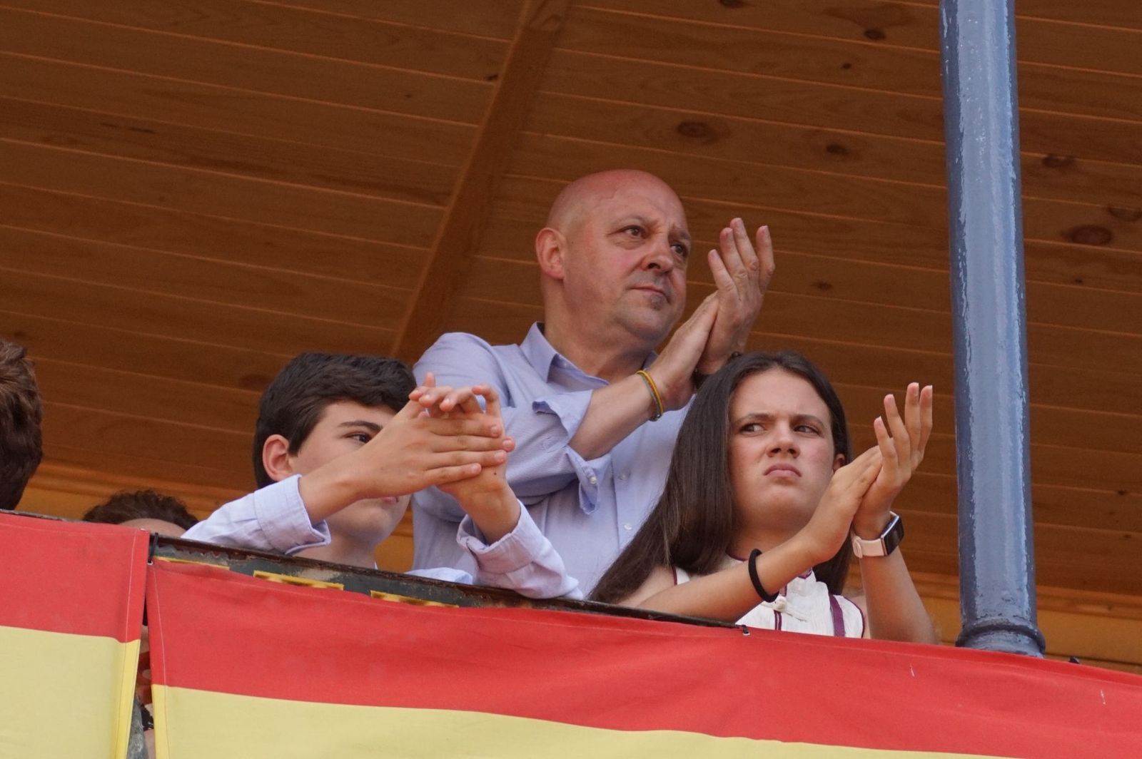 whatsapp-image-2025-06-12-at-21-27-07-1