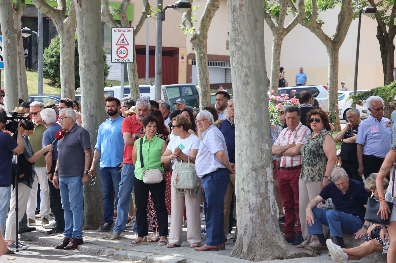 manifestacion-contra-la-perida-de-servicios-de-ave-9