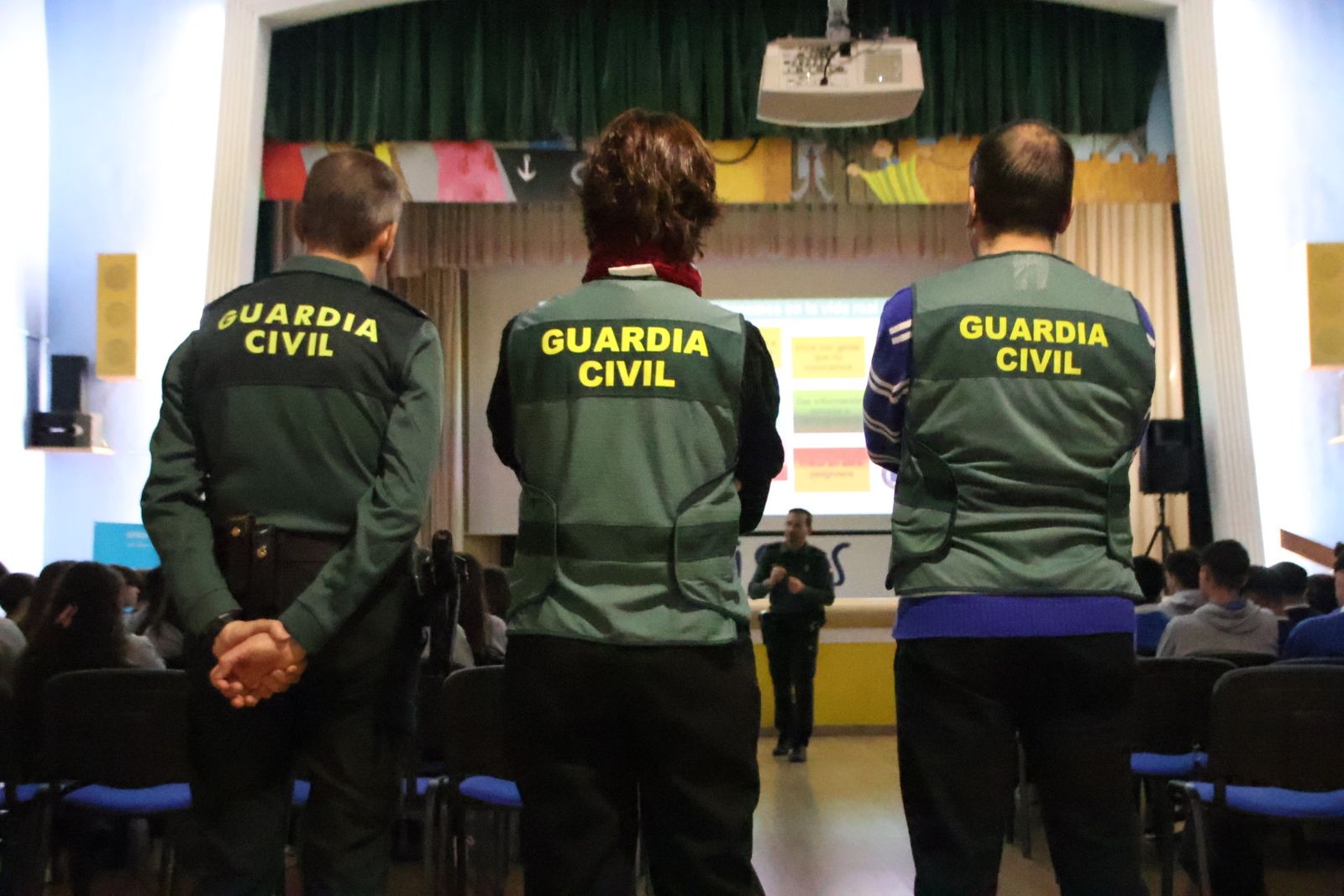 Reportaje ciberliga con Guardia Civil en Maristas