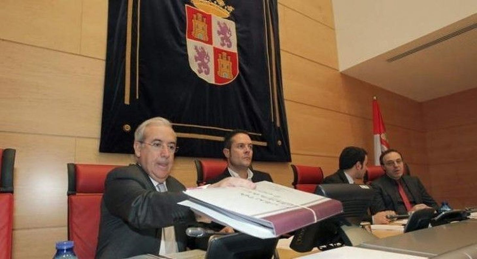 Seis de cada diez ayuntamientos no rinden cuentas en los plazos legales