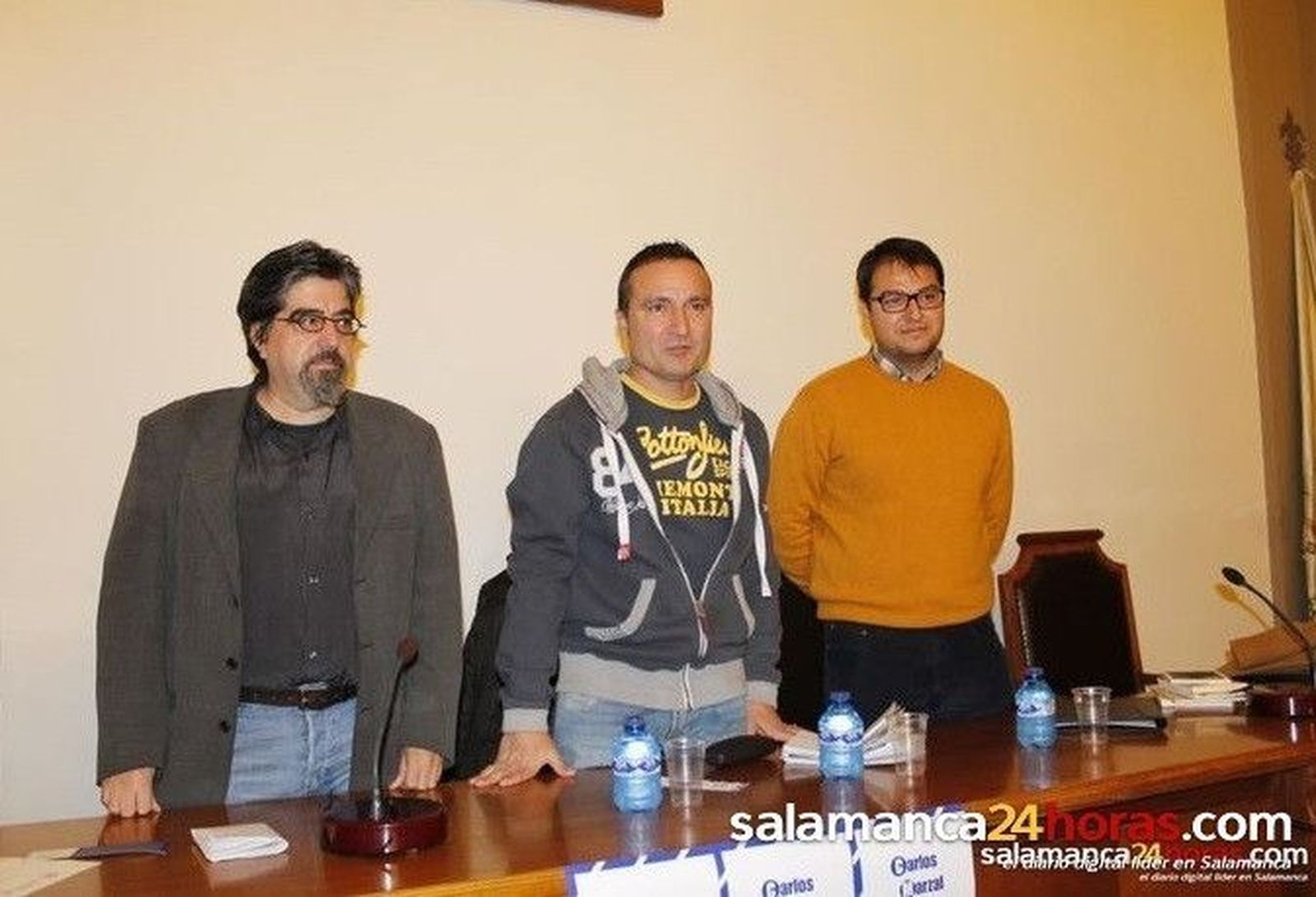 El escritor valenciano Carlos Marzal participa en el ciclo de poesía Intersecciones