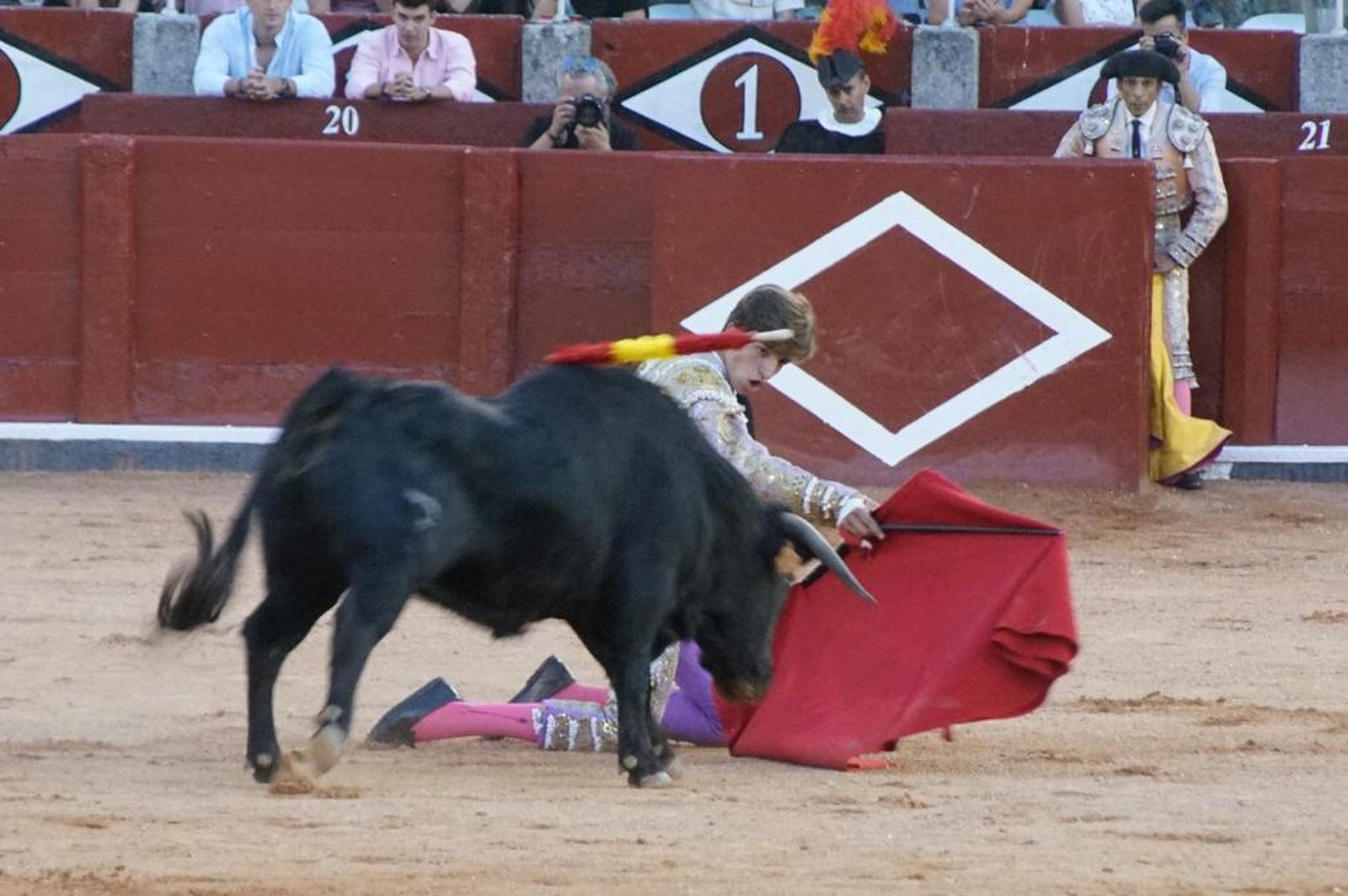 whatsapp-image-2023-09-08-at-21-25-18-4