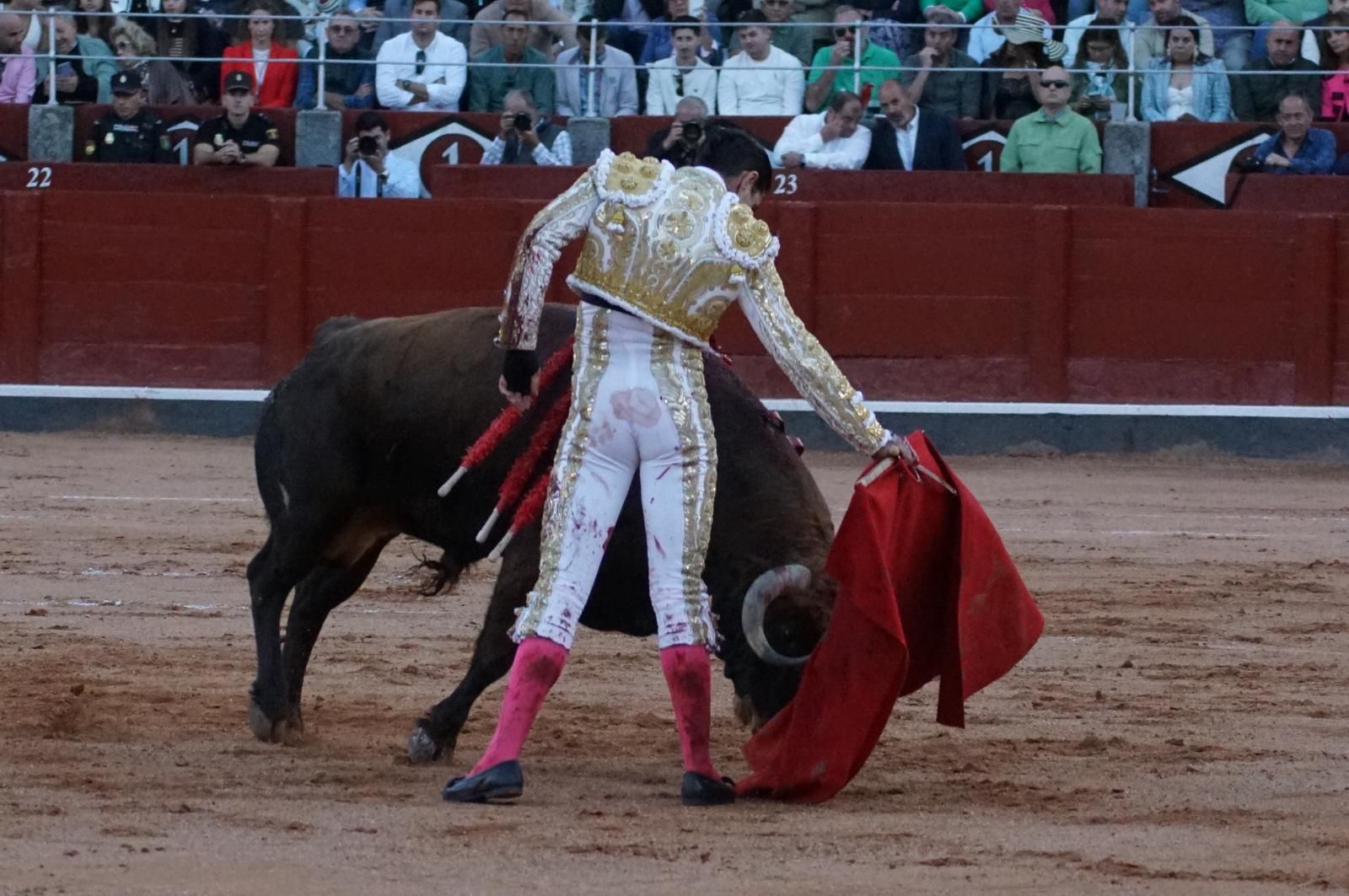 La corrida concurso para despedir la feria con Morante, Talavante y Borja Jiménez: imágenes de los mejores momentos en La Glorieta