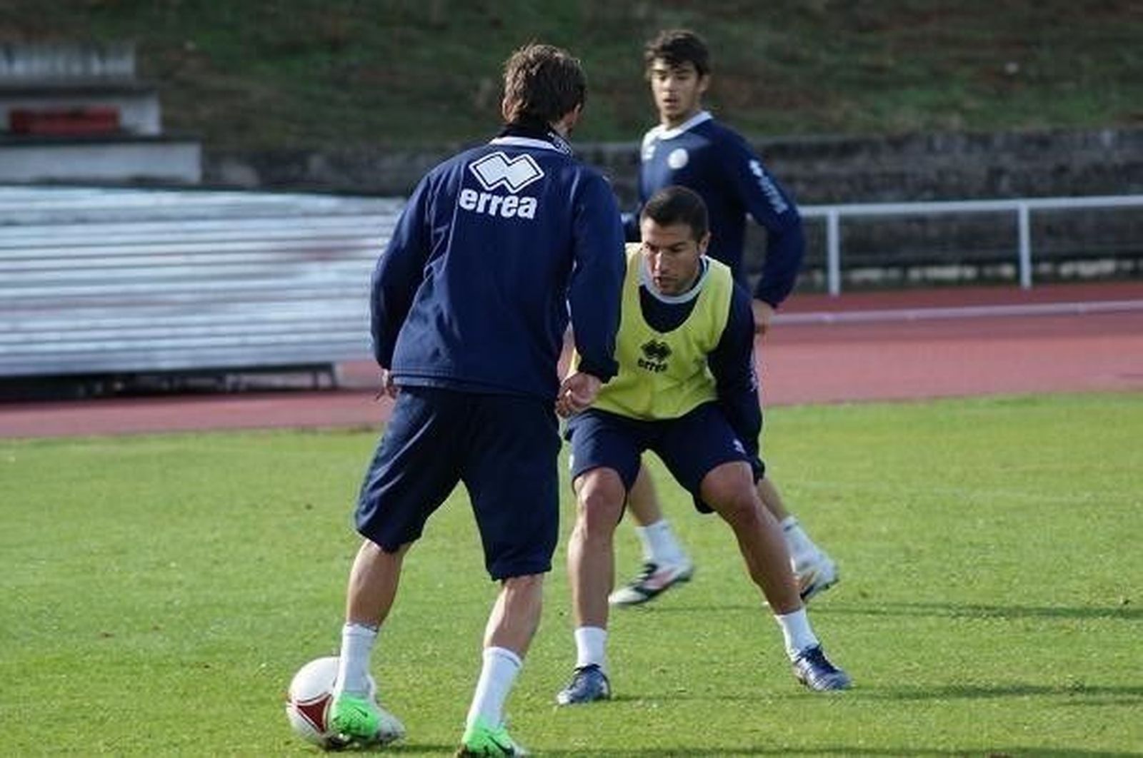 La UDS se ejercitó a puerta cerrada