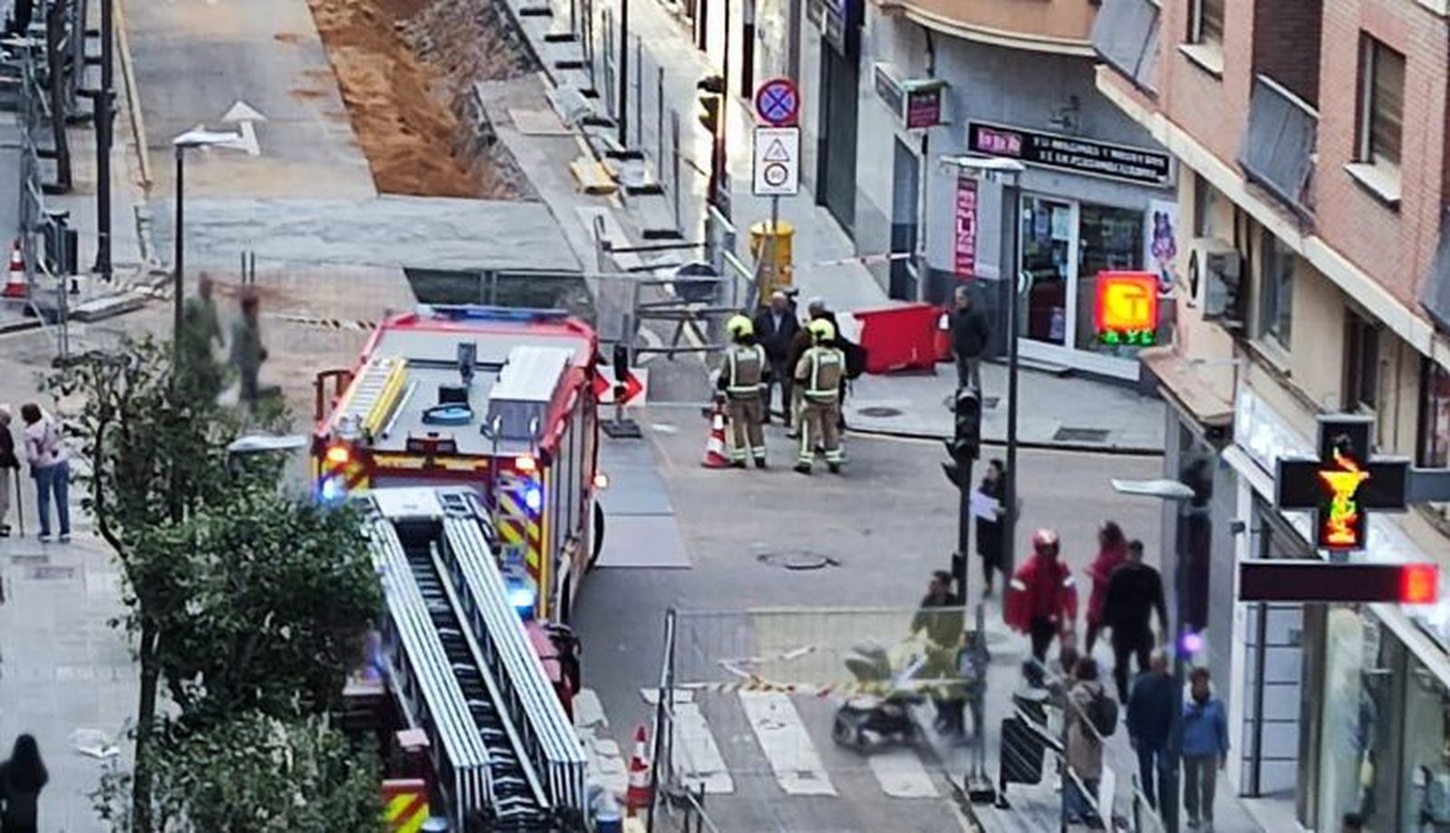 Un fuerte olor a gas moviliza a los bomberos