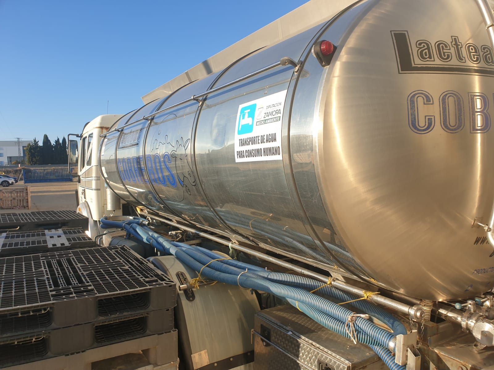 Camión cisterna
