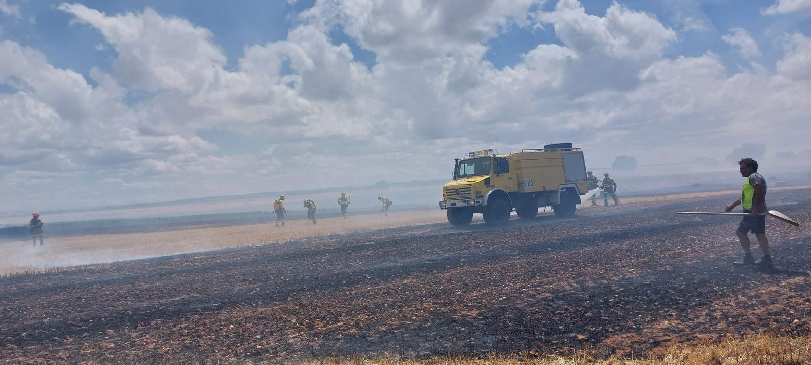Pelabravo, escenario de un nuevo incendio forestal en Salamanca