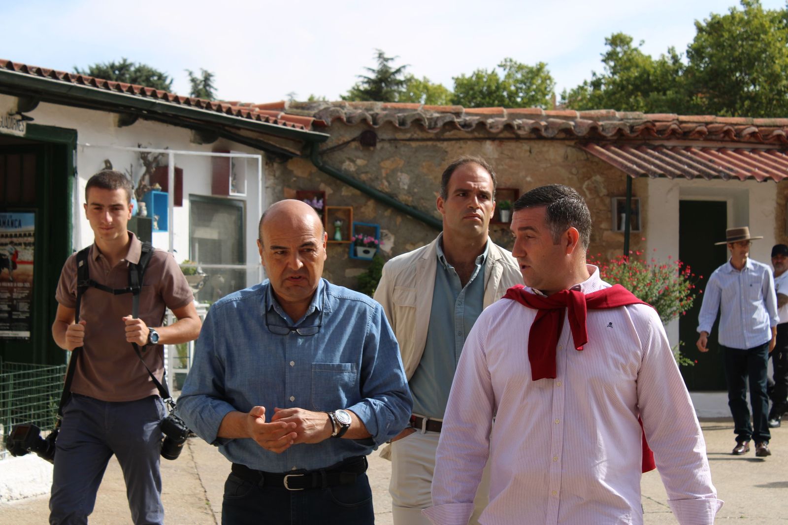 Sorteo de la corrida de Vellosino para Damián Castaño, Diego San Román e Ismael Martín en La Glorieta